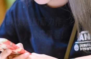 Akisoso秋楚楚的新力作，没看过的美腿，快来看看！