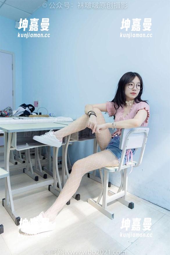 BoBoSocks袜啵啵 - 快来收下，甜甜圈的凉鞋美图，免费的惊喜在等你！