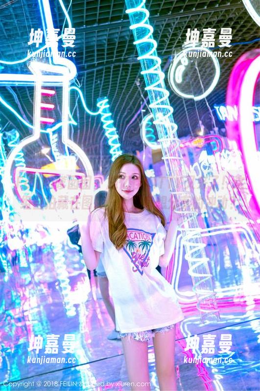 Feilin嗲囡囡-施忆佳KITTY Feilin嗲囡囡 - 施忆佳KITTY又来了!这组自拍藏在图库,有没有想分享的冲动?