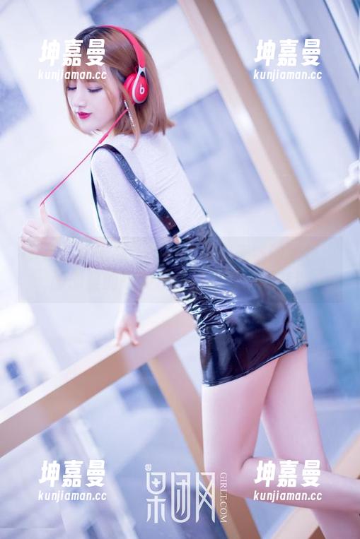 GIRLT果团网-little贝壳喵 GIRLT果团网 - 在little贝壳喵的家里:图册里的平淡反而成了日常的奇迹