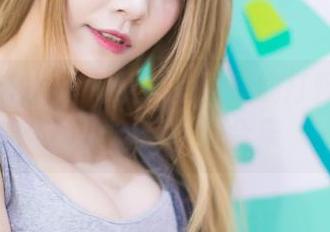 IMiss爱蜜社 – 从教室到在线打怪：芝芝Booty的奇葩合集
