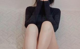 微密圈 – July芝岚黑丝玉足系列：这些图片分享里，脚背是主唱，哈哈！