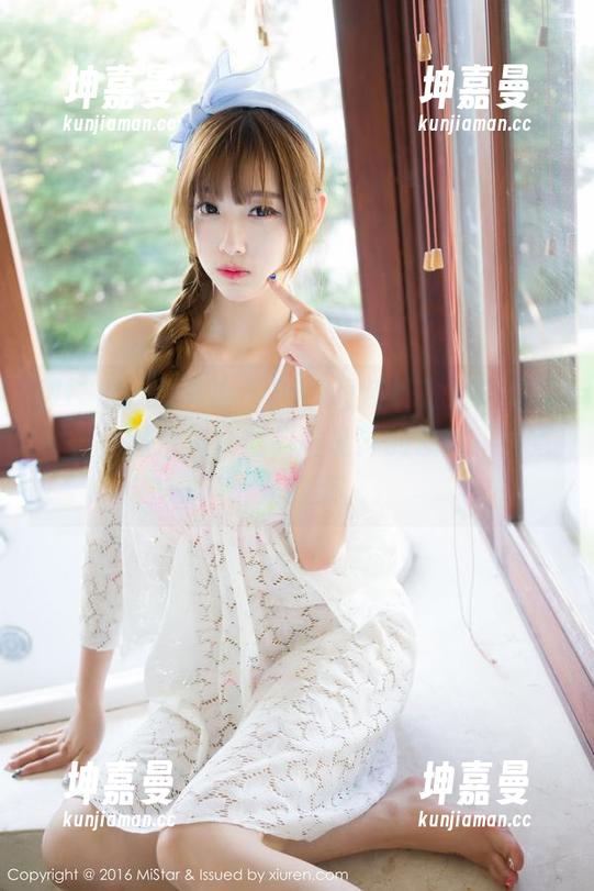 MiStar魅妍社 - Jenny佳妮白裙舞动的样子，照片里又倾斜着诡异的温柔，简直让人心痒。