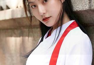 MiiTao蜜桃社 – E杯奶茶妹妹的最新套图，竟然没有我想象中的糟心，应该说好？