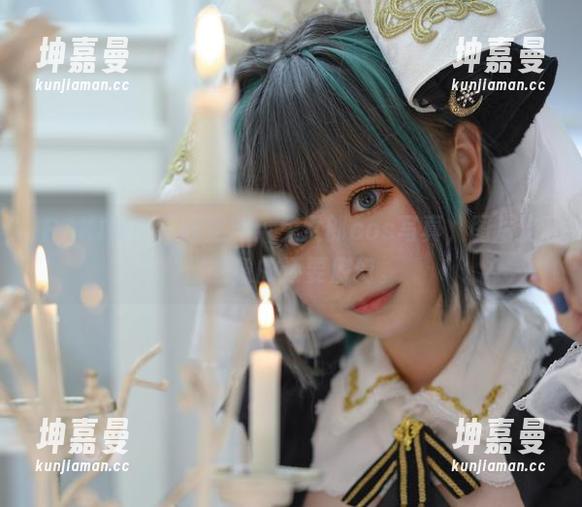 PAKI酱的花园之旅：兔女郎cos写真，图片比你想象的还要魔幻。