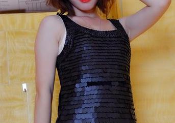 PANS摄影 – 牛仔裤新解：冰冰的最新写真集，天哪，这裙角一直在召唤我