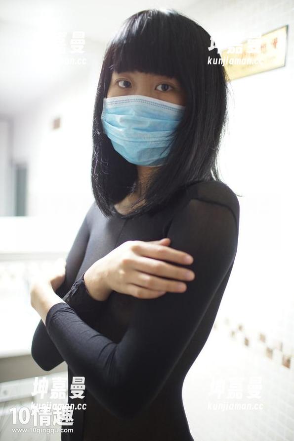 当嫩学妹遇上ROSI，这图包就像校园恋曲般甜蜜！