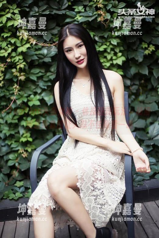 TouTiao头条女神 - 体操服新玩法，杨漫妮最新套图让人忍不住再看一遍