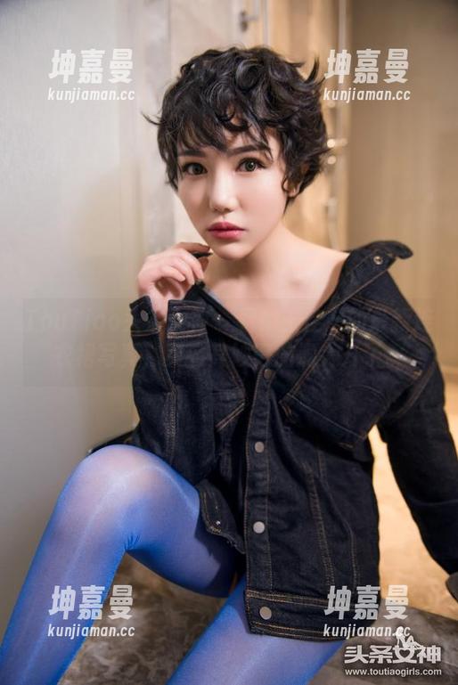 TouTiao头条女神 - 看！王佳凝的最新连衣裙写真，莫名其妙得脑洞大开了。