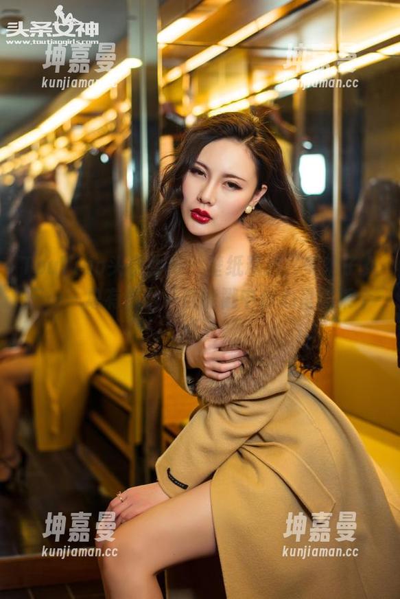 TouTiao头条女神 - 壁纸精选，美纳子女王——总有那么一张能戳中你心里的某个点。