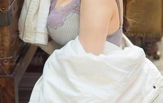 UGirls尤果网 – 陈怡曼的花嫁似乎不只在婚礼上，在私房图包里的夸张又精彩