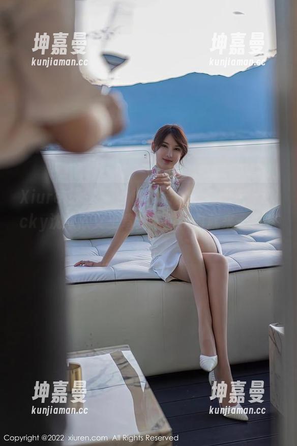 Xiuren秀人网 - 敲门砖！福利图集，Lucky沈欢欣女王驾到，时不时就来一波欢乐！