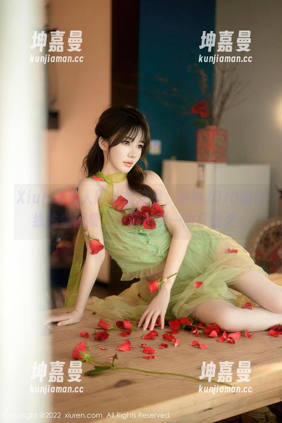 Xiuren秀人网 - 看这里，喵喵JOJO的在线瑜伽图集，一边伸展一边打哈欠。