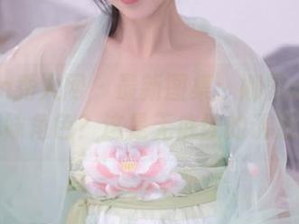 Xiuren秀人网 – 最新图集：娜露selena，学妹角色？这是无底线的诱惑吗？