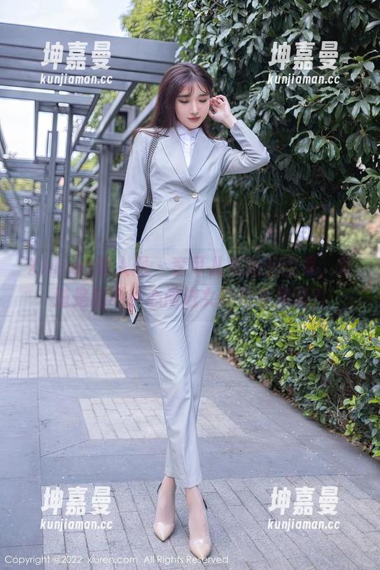 Xiuren秀人网-李可儿 Xiuren秀人网 - 李可儿和她的图集,难道是我不小心闯进女神的私房吗?