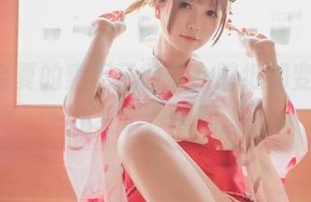 Yoko宅夏的索尼子胶带，壁纸都变得不太正经了…嘿嘿。
