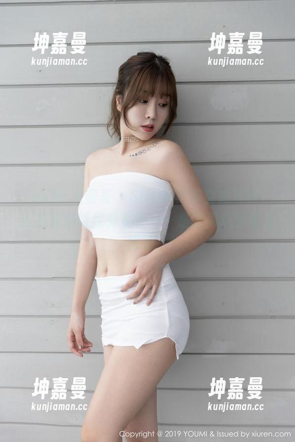 YouMi尤蜜荟-SOLO-尹菲 YouMi尤蜜荟 - SOLO-尹菲空姐写真,连机长都叫我旁观者——是该买点零食上天了!