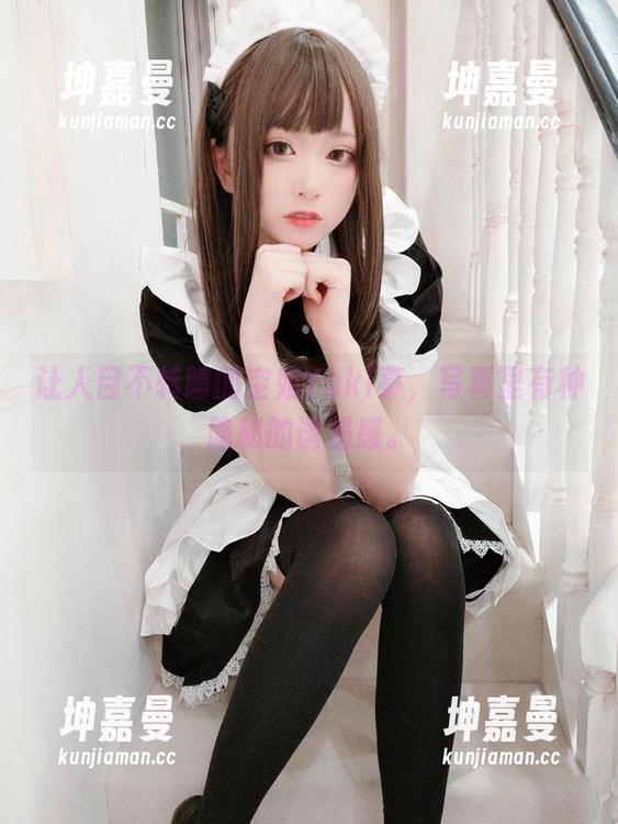 让人目不转睛的空姐Yuki亭，写真里有种隐秘的诱惑感。