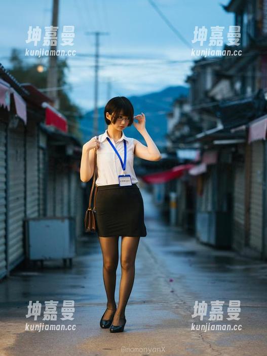 从无圣光中绽放，nagesa魔物喵的女仆&死库水作品…要不要给点赞？