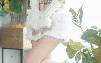 用Cos打开いくみ(育美)的Fantia图集大门，里面藏了些啥？