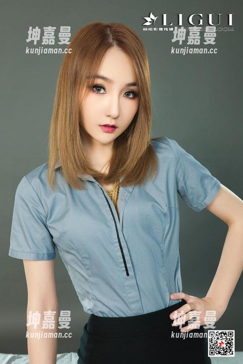 丽柜-甜甜 丽柜 - 更新!甜甜在日本的第一天,把“尴尬”也拍成风格的图片。