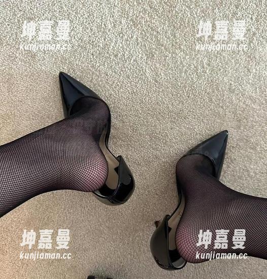 保守的二舅妈 微密圈 - 保守的二舅妈的舒适睡衣美图,恍惚让我也想试试这种气息。