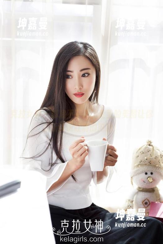 克拉女神 - 脚底不平凡，佳莹的美图让你重新认识红润的内涵！