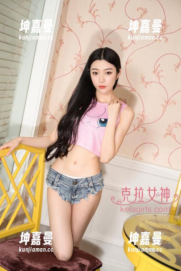 克拉女神 - 珊珊，一身睡衣的消遣——这图片和资源能让人心不在焉，哈哈。