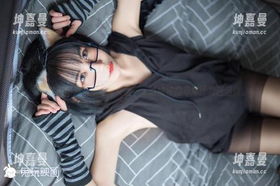 兔玩映画带你看单马尾女孩——这姑娘的马尾比我还活泼。