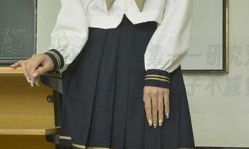 初夏女神 – 短裤写真全集——研究双双的穿衣哲学，心态轻松，裤子不减负！