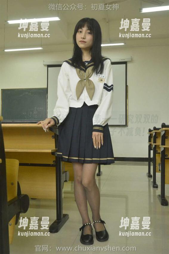 初夏女神 - 短裤写真全集——研究双双的穿衣哲学，心态轻松，裤子不减负！