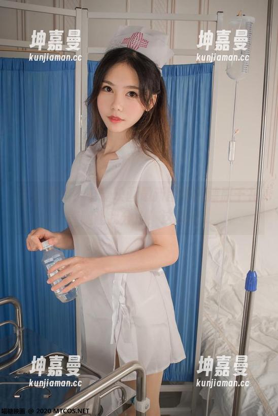 喵糖映画 一边翻看,喵糖映画最新图册的藤原千花美腿让我分心!这腿啊...