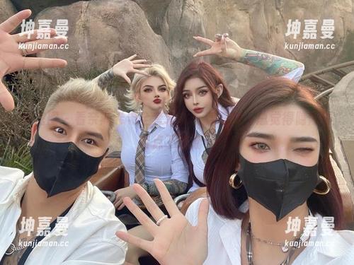 奈斯希希 微密圈 - 看奈斯希希全套灰丝:穿着灰,总觉得隐隐透着点不靠谱!