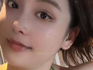 微密圈 – 奶雯，果冻图集里的每一幕都让人心甘情愿沉醉，真不知该怎么解脱。