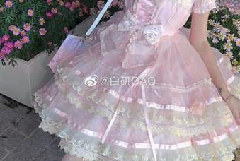 圣诞？私拍？妖君白研的图片是我今天刷到的最佳单品之一！