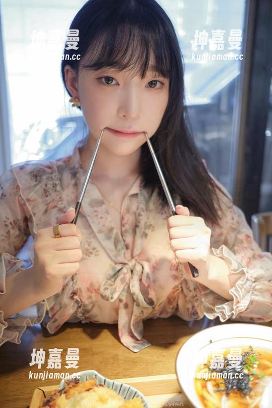 姜仁卿(강인경)的体操服日常：原图直击福利现场！