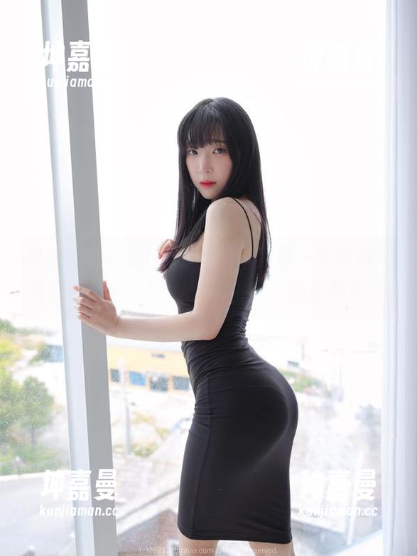 黑丝、姜仁卿(강인경)，还有那一丝丝的不可言喻...这套图真没想太多，先看再说。
