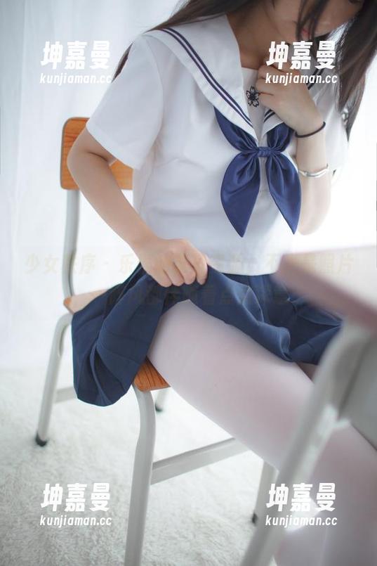 少女秩序 - 乐栀的夏日资源，不光是照片，一阵风都伴随着点点深意...