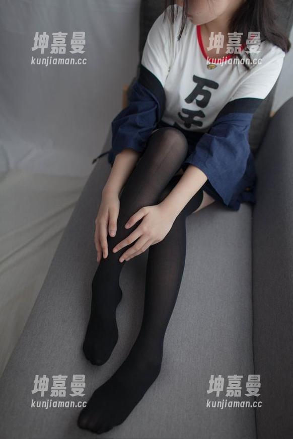 少女秩序 - 小鱼最新写真，这画风让大家都忍不住想成为御姐了