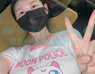 微密圈 – 最新一波！左公子666的圣诞比基尼作品集，期待意外的圣诞老人的动作！