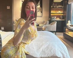 微密圈 – 果儿Victoria的内衣合集：低头不见，抬头见！