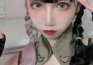 高清写真下，果咩酱w的茶艺，就像一场表演，演得波澜不惊，我却暗自起伏。
