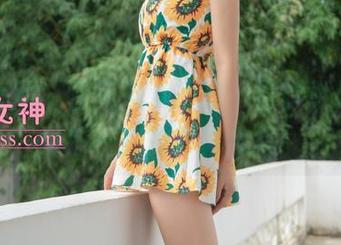 梦丝女神 – 含玉携手黑丝，再次更新让你眼前一亮的写真合集！