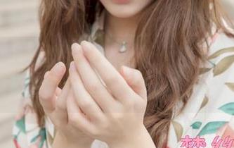 梦丝女神 – 雪馨授课：如何在学院风中优雅洒脱？黑丝袜合集走起来！