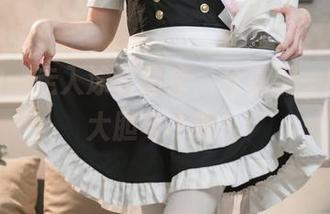 樱岛嗷一走入泳装图库，分享那一瞬间的大胆与不羁！