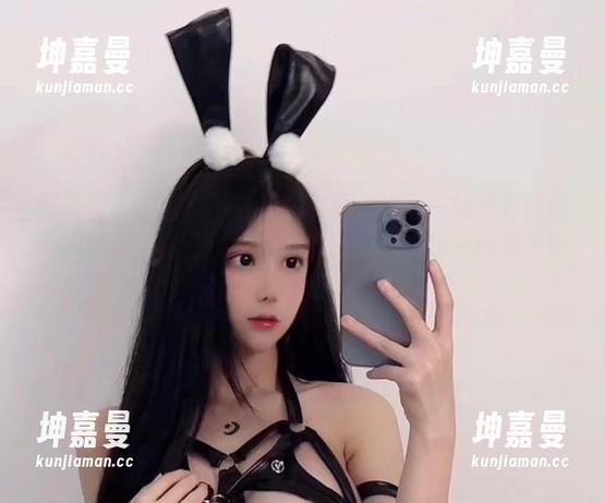 微密圈 - 套图、下载和兔女郎：这是一场没有时间限制的颜值旅行，快来和沈汝凡超哇塞一起放飞吧！
