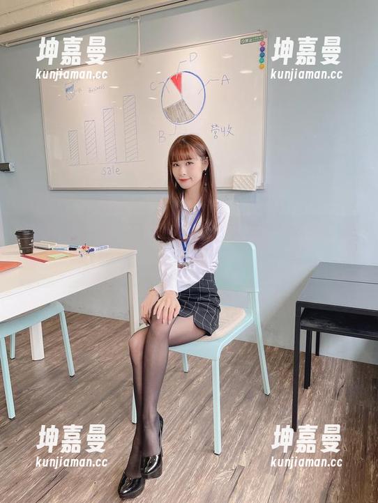 图包里的泥泥汝，清纯归清纯，但总让人想动脑筋