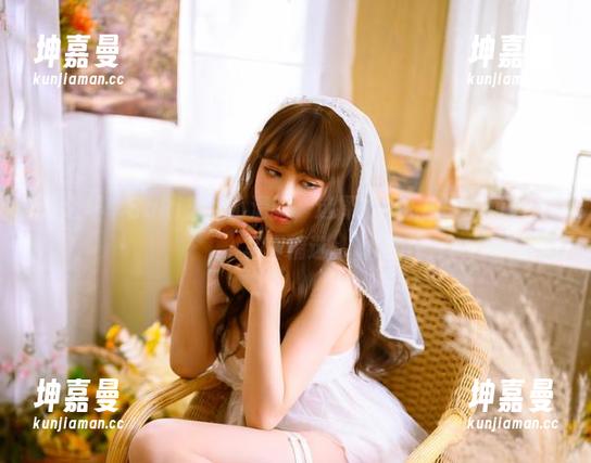 渡边早季Saki放下小清新，选择在快乐中定义可爱的写真精选。