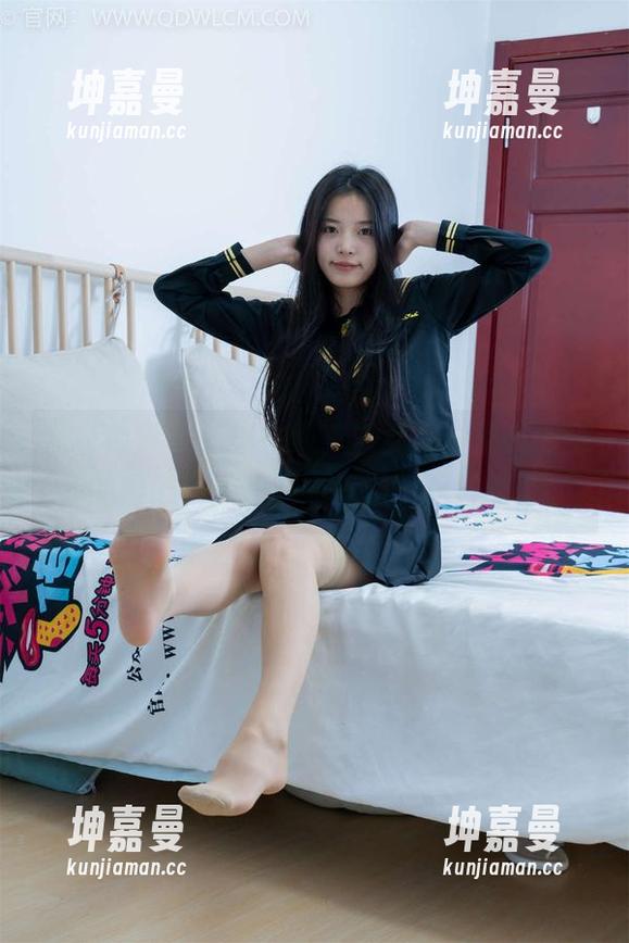 物恋传媒 - 佳琪在线，渣女大波浪cue到我的内心，原图超有气场，我震惊了。
