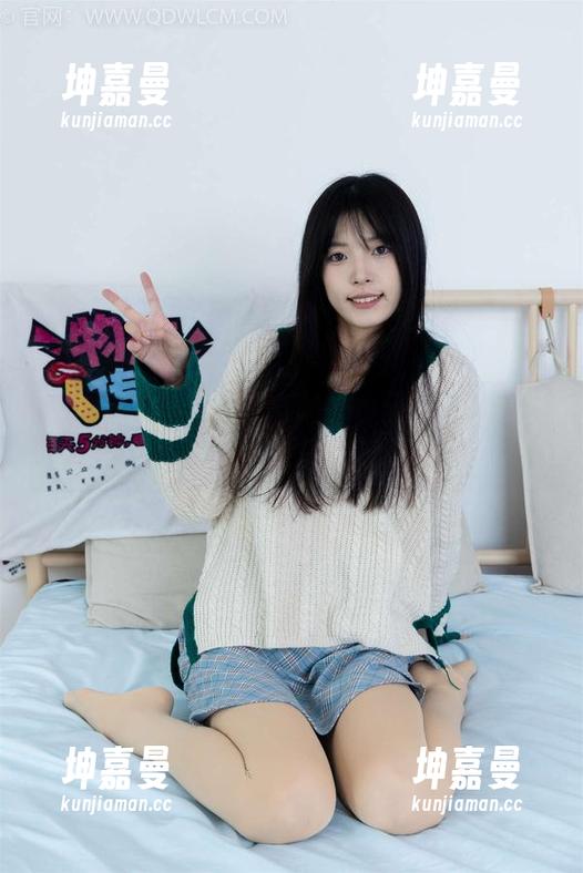 物恋传媒-岚岚 物恋传媒 - 岚岚的瑜伽少女分享,今天我也来试试这个异次元摆姿势